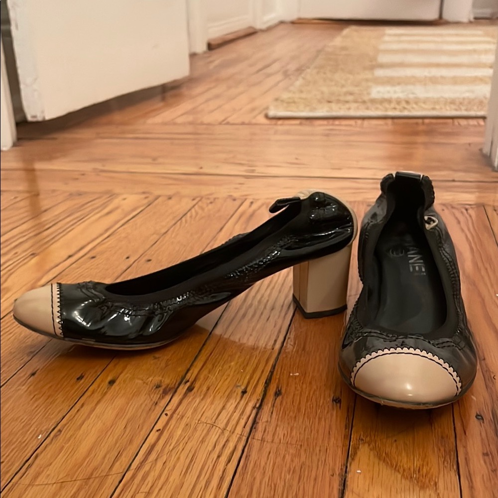 Auth CHANEL Two-Tone Block Heel Pumps